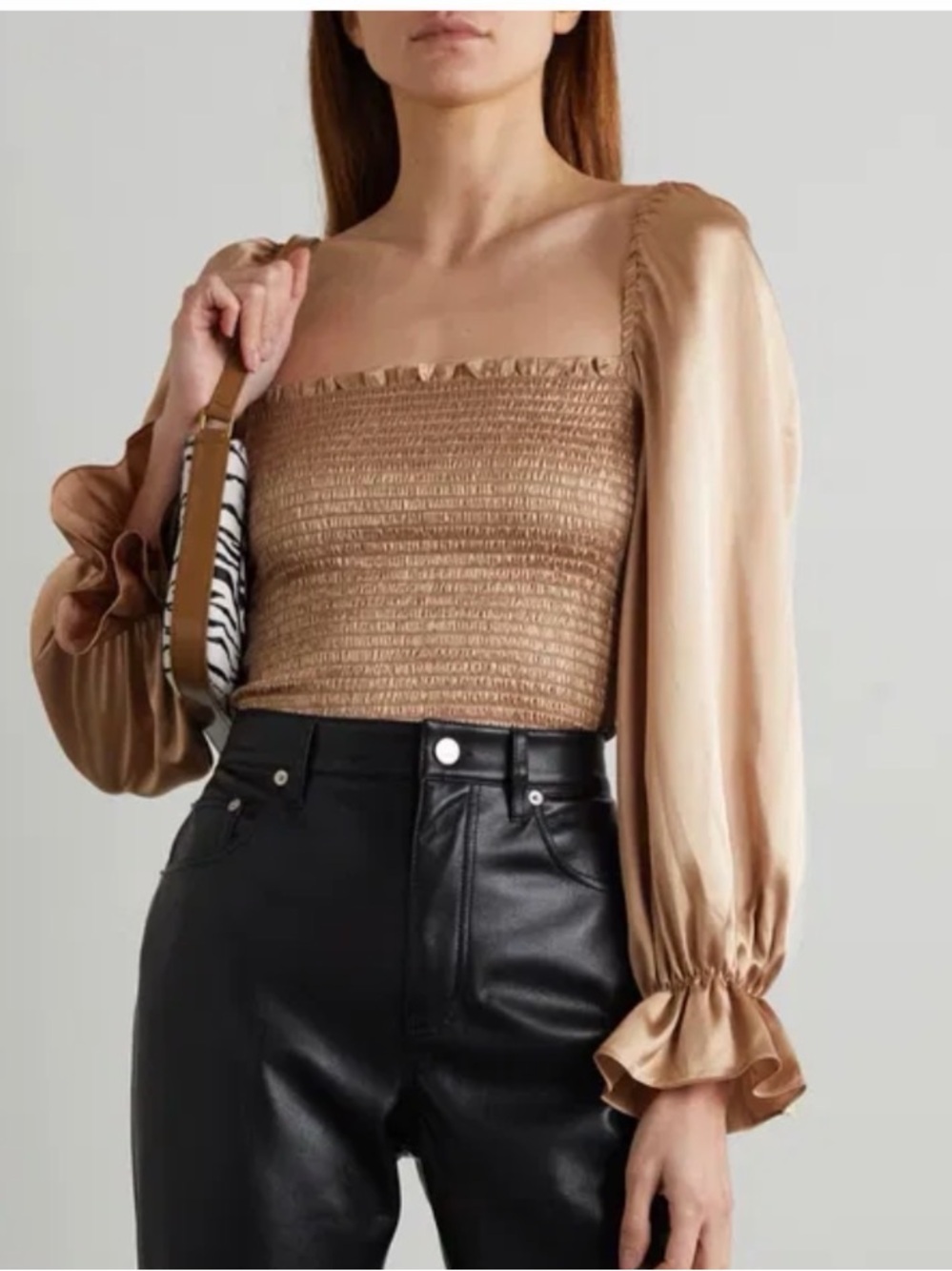 REFORMATION

Chamomile Shirred Silk-Charmeuse Top
178$